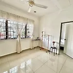 Ipoh Deluxe Family Home