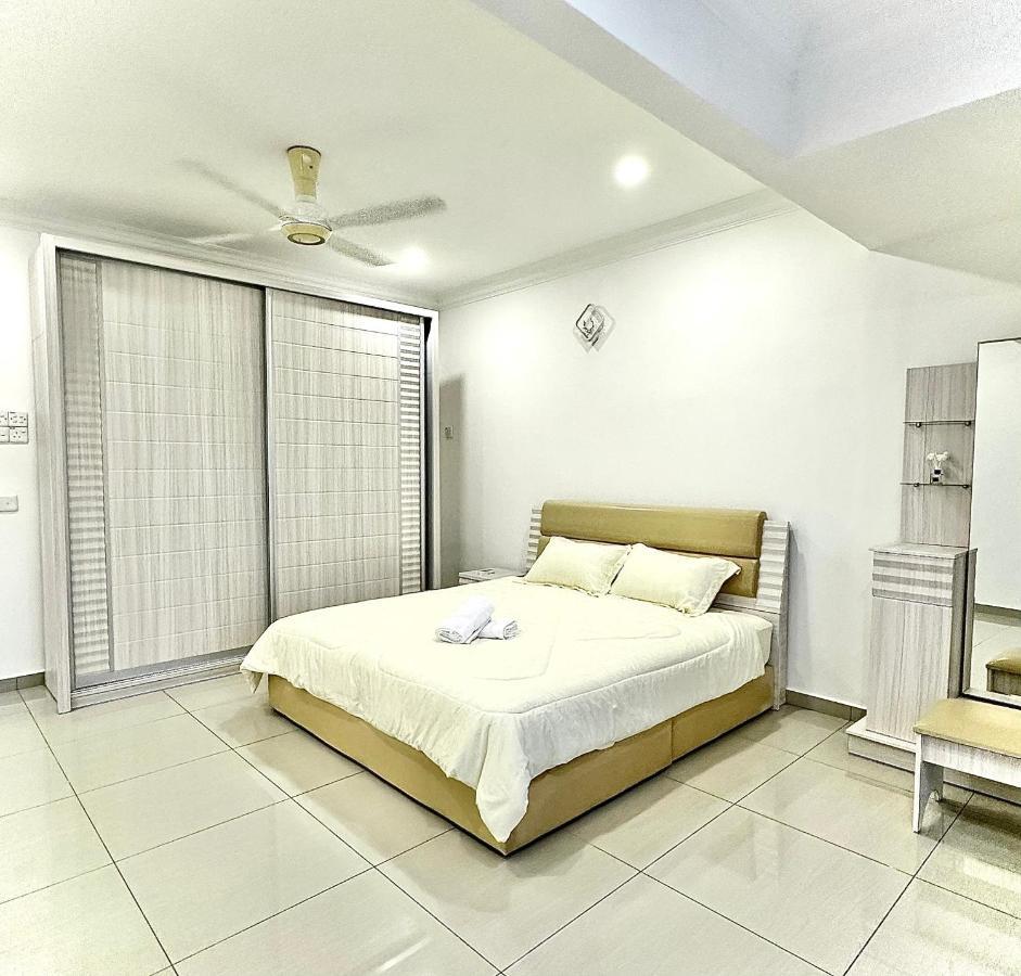 Deluxe Family Rumah percutian
